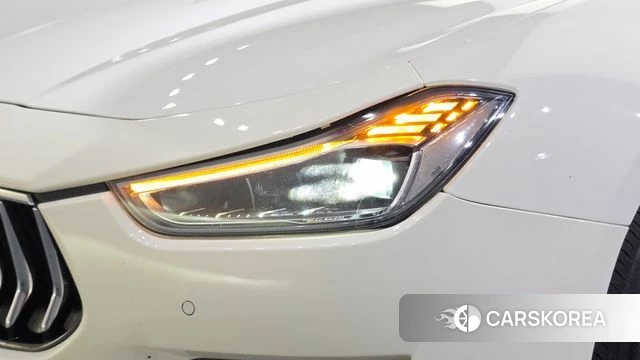 Maserati Ghibli id 4647418 из Кореи 14