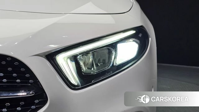 Mercedes-Benz A-Class W177 id 4383200 из Кореи 14