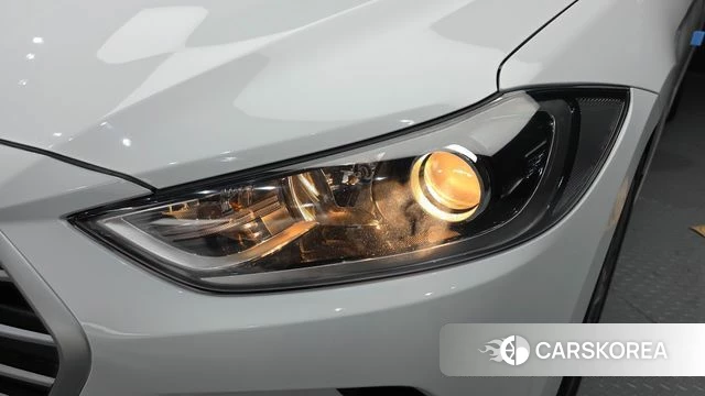 Hyundai Avante AD id 4295030 из Кореи 14