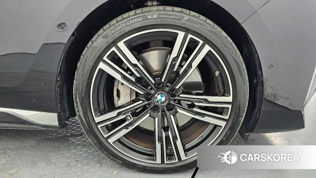 BMW 7 Series (G70) id 4242961 из Кореи 14