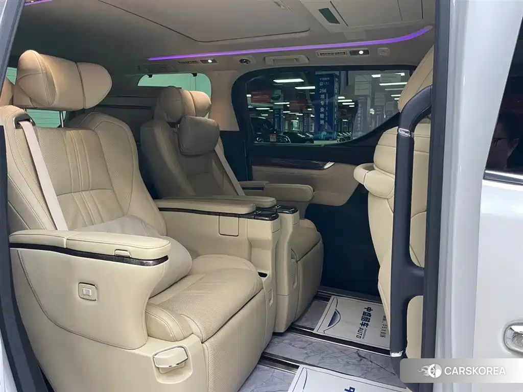 Toyota Elfa id 4599735 из Китая 14