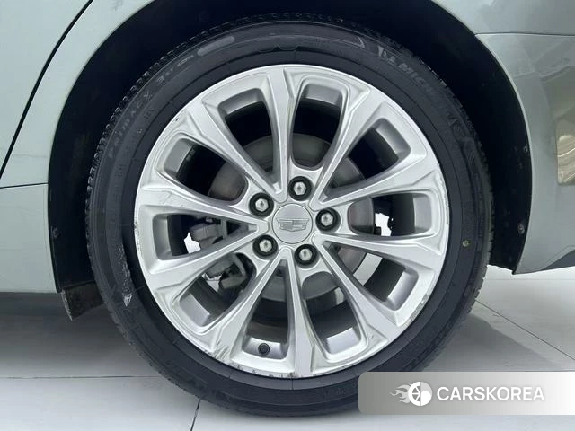 Cadillac CT5 id 4213357 из Китая 14