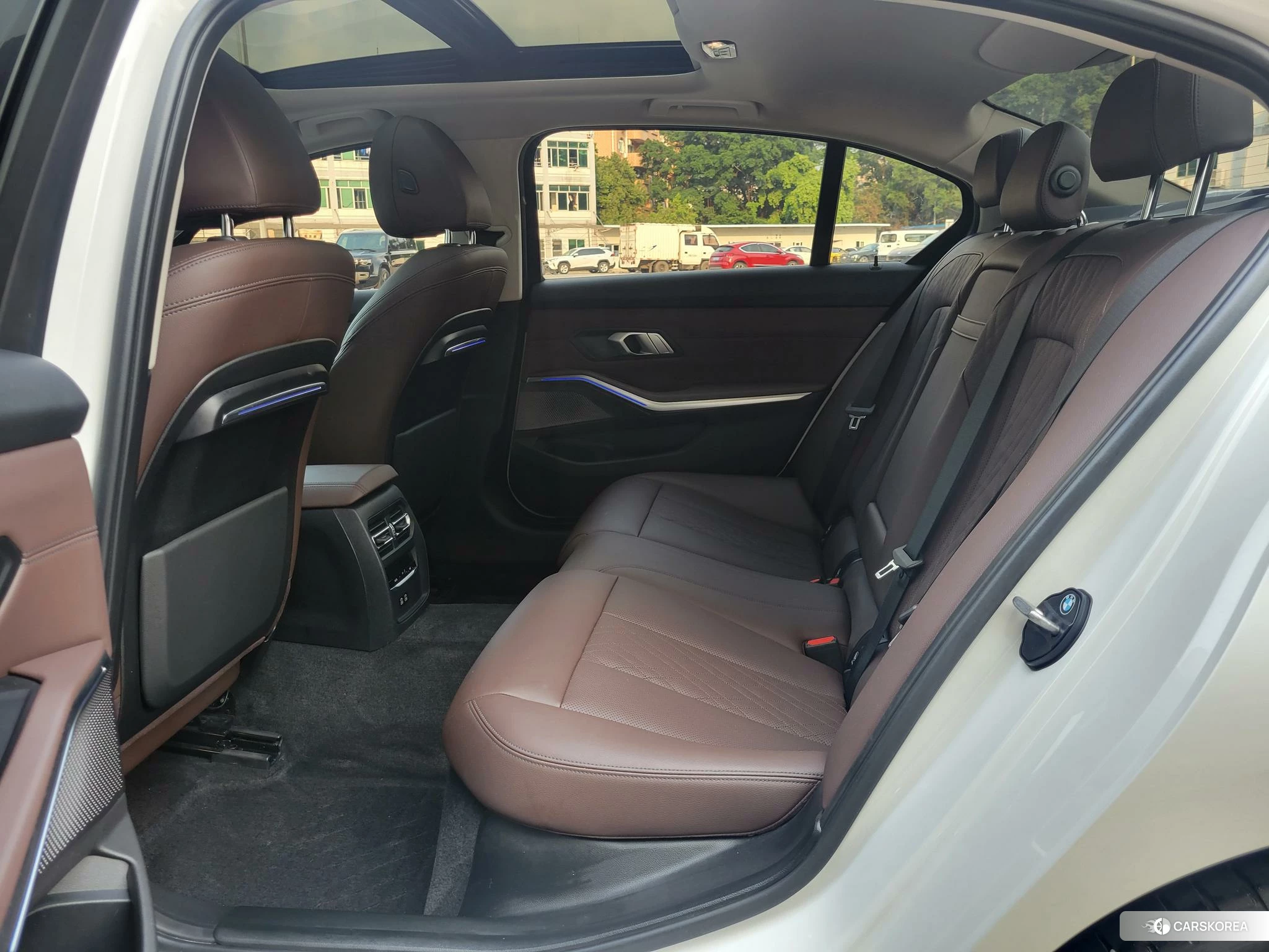 BMW 3 series id 4440755 из Китая 14