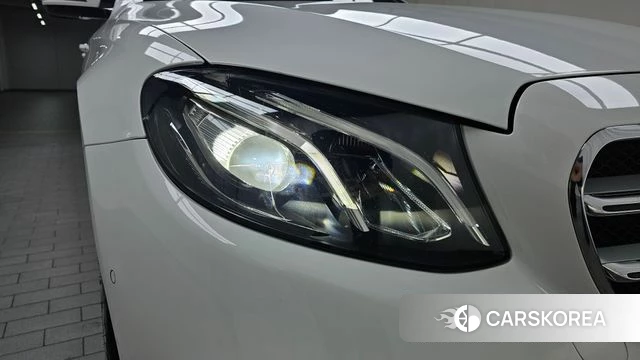 Mercedes-Benz E-Class W213 id 4873630 из Кореи 14