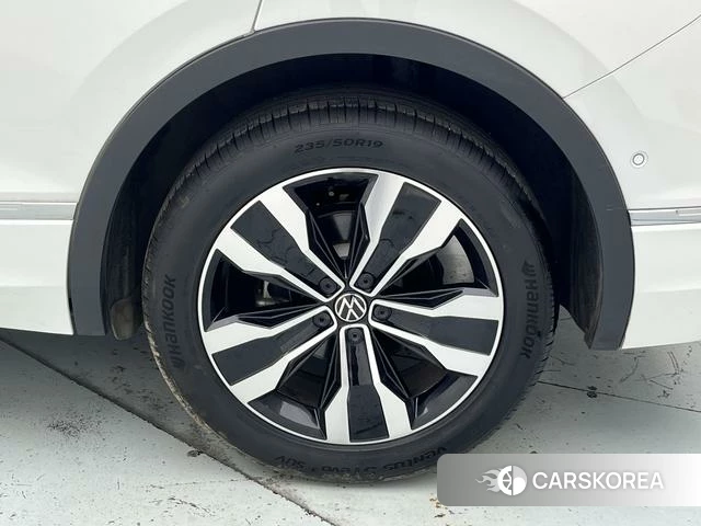 Volkswagen Tiguan L id 4259027 из Китая 14