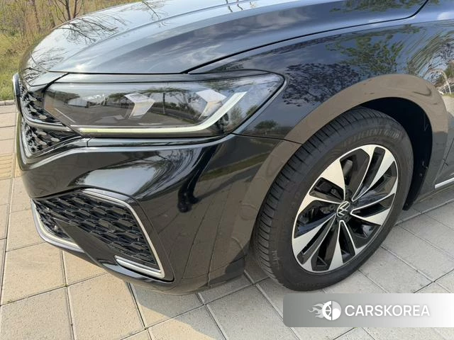 Volkswagen Passat id 4307346 из Китая 14