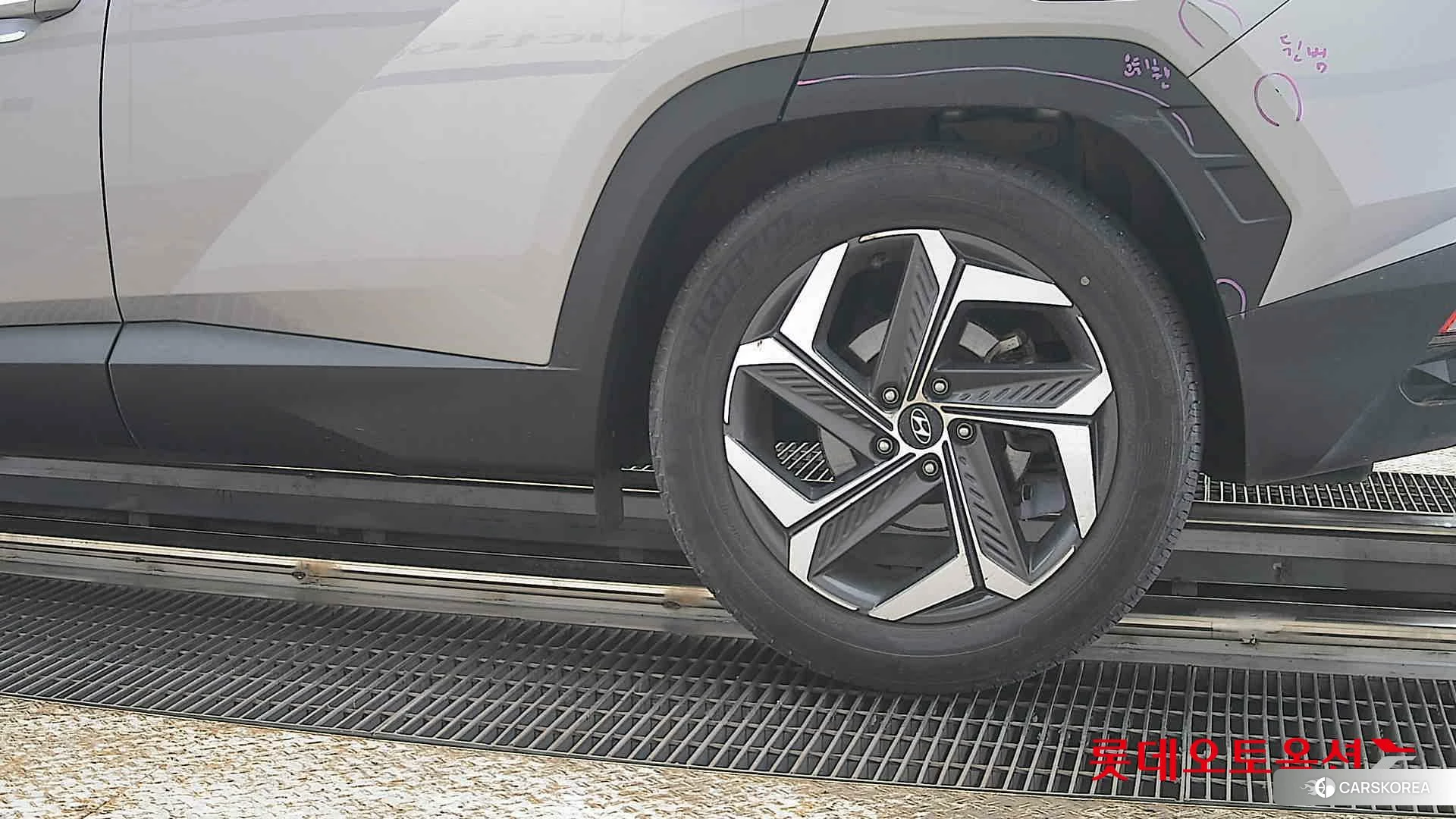 Hyundai Tucson id 3869307 из Кореи 14