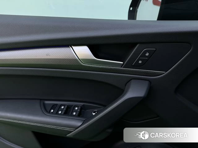 Audi Q5L id 4333946 из Китая 14
