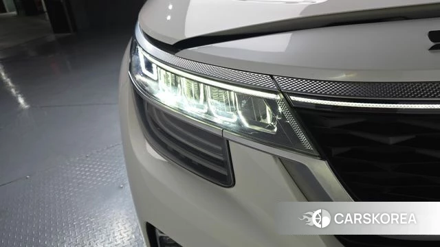 Kia Seltos id 4294595 из Кореи 14