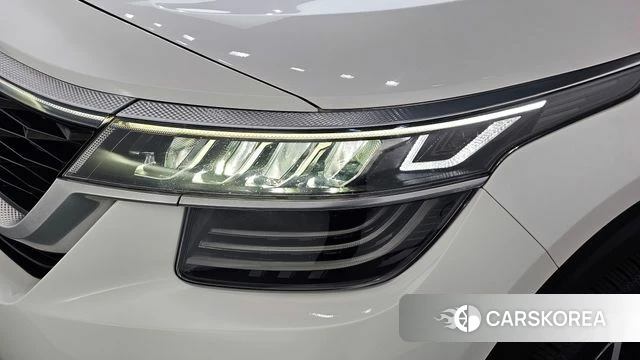 Kia Seltos id 4415623 из Кореи 14