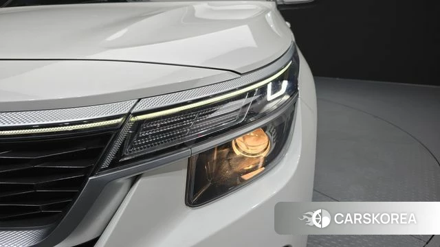 Kia Seltos id 4604724 из Кореи 14