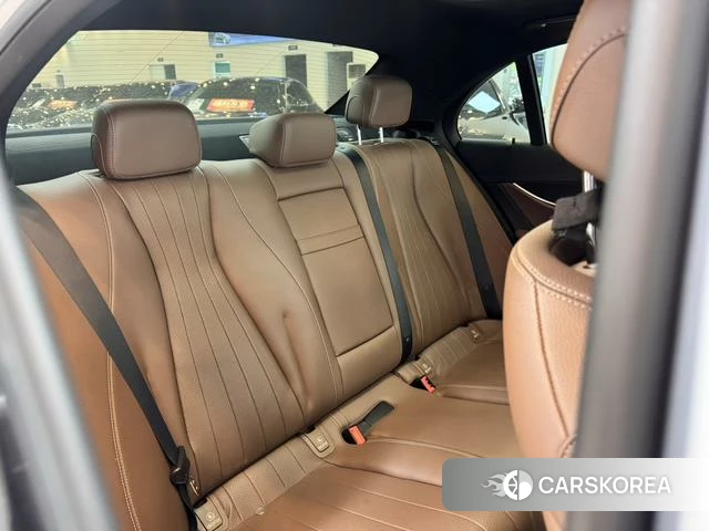 Mercedes-Benz E-class (imported) id 4278752 из Китая 14