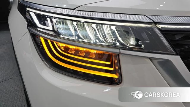 Kia Seltos id 4542975 из Кореи 14