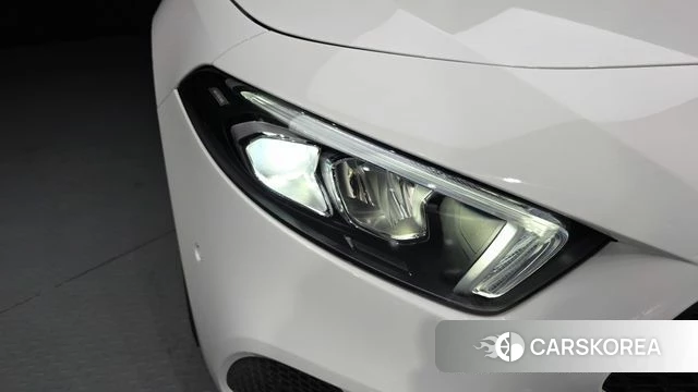Mercedes-Benz A-Class W177 id 4429868 из Кореи 14