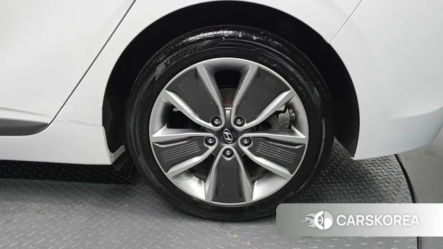 Hyundai Ionic Hybrid id 4397888 из Кореи 14