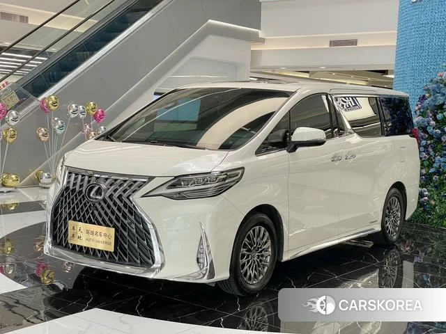Lexus LM id 4291449 из Китая 14