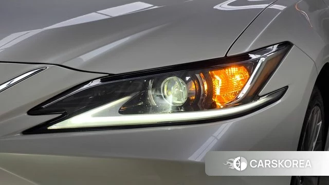 Lexus ES300h 7th generation id 4899635 из Кореи 14