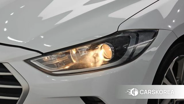 Hyundai Avante AD id 4610478 из Кореи 14