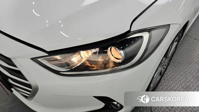 Hyundai Avante AD id 4384833 из Кореи 14