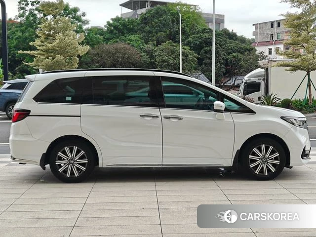 Honda Odyssey id 4335220 из Китая 14