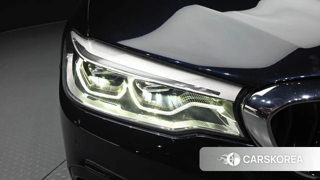 BMW 5 Series (G30) id 4465129 из Кореи 14