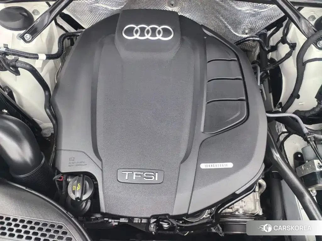 Audi Q5L id 4601792 из Китая 14