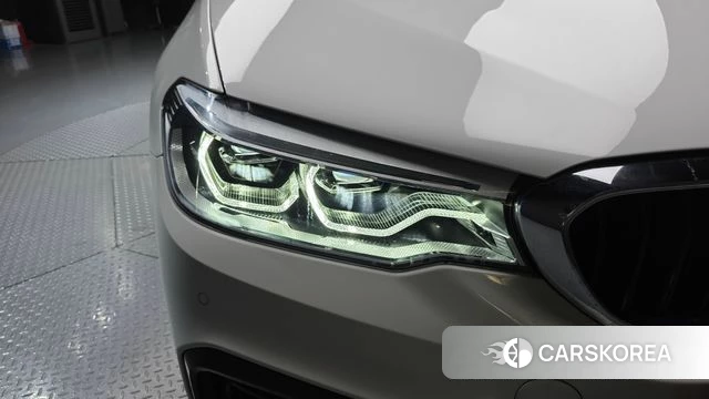 BMW 5 Series (G30) id 4197119 из Кореи 14