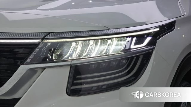 Kia Seltos id 4445676 из Кореи 14