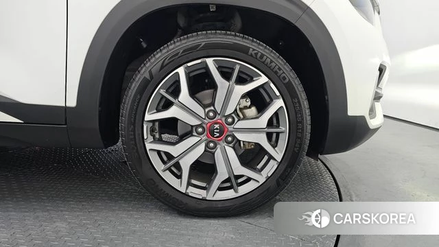 Kia Seltos id 4562859 из Кореи 14