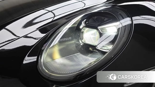 Porsche 911(992) id 4641822 из Кореи 14