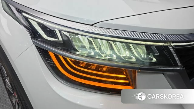 Kia Seltos id 4401904 из Кореи 14