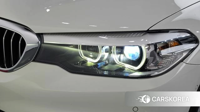 BMW 5 Series (G30) id 4471130 из Кореи 14