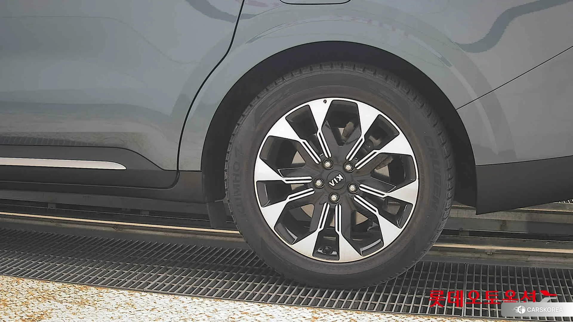Kia Carnival id 4902474 из Кореи 14
