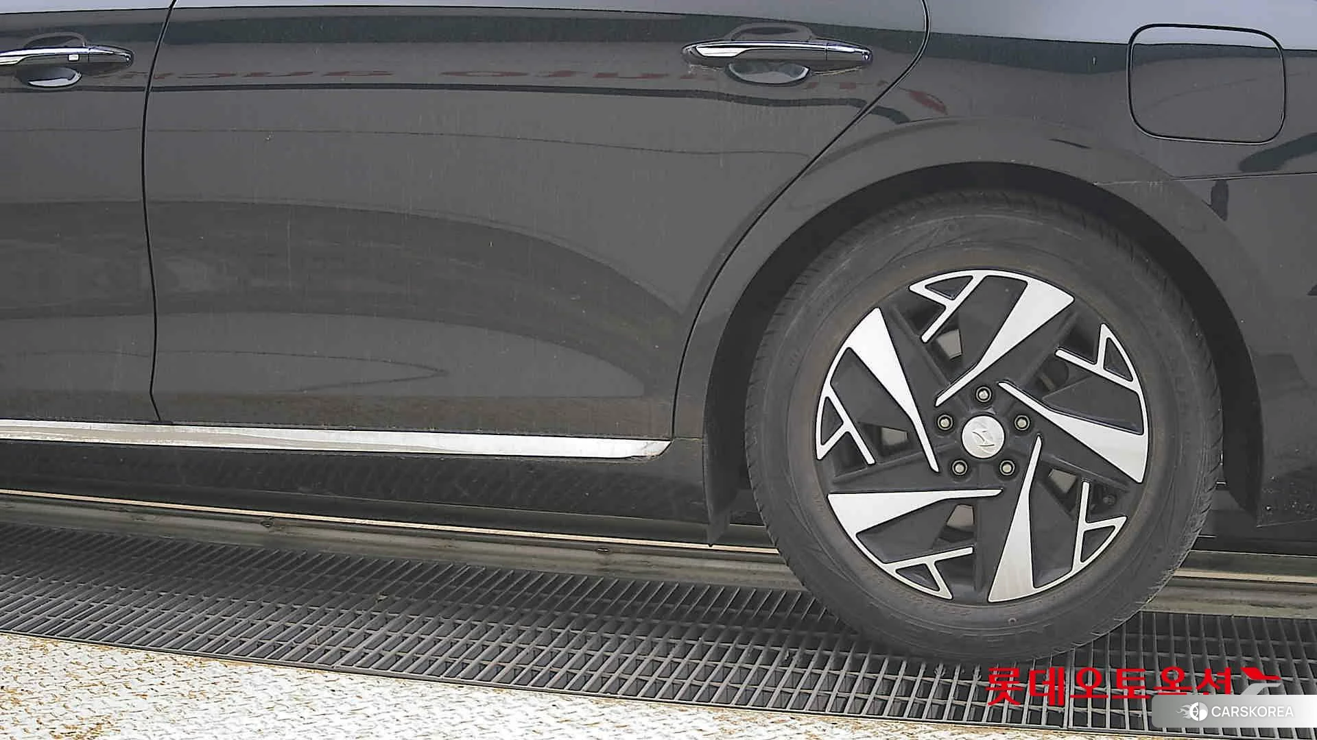 Hyundai Grandeur Hybrid id 4289482 из Кореи 14