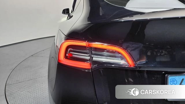 Tesla Model Y id 4201329 из Кореи 14