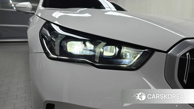 BMW 5 Series (G60) id 4400876 из Кореи 14