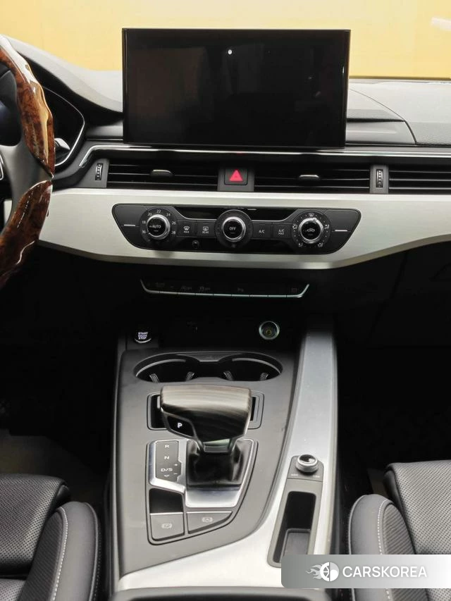 Audi A4L id 4277295 из Китая 14