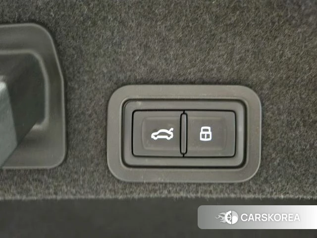 Audi A6L id 4297679 из Китая 14