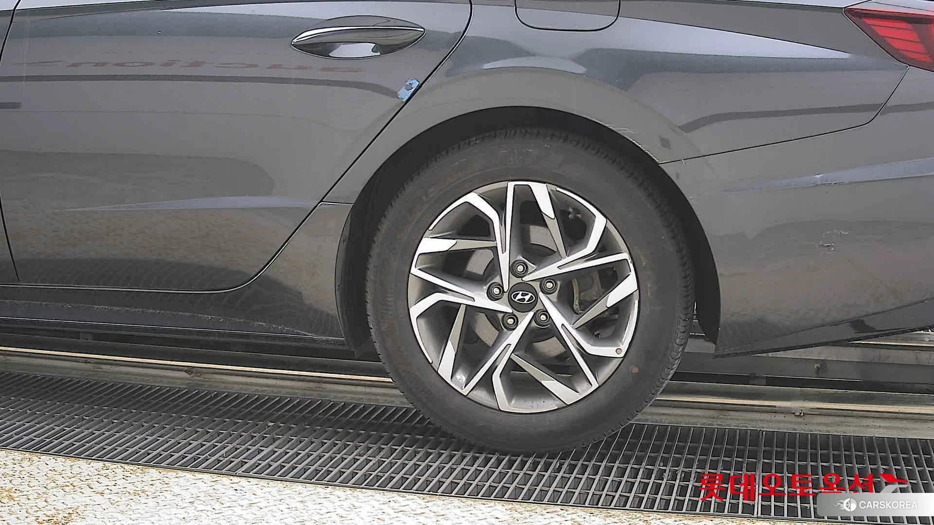 Hyundai Sonata id 4289402 из Кореи 14