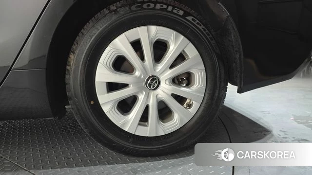 Toyota Prius 4th Generation id 4568237 из Кореи 14