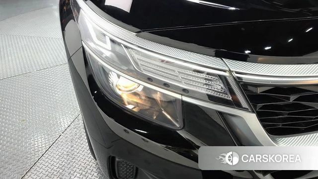 Kia Seltos id 4395798 из Кореи 14