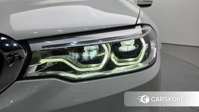 BMW 5 Series (G30) id 4245306 из Кореи 14