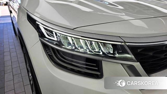 Kia Seltos id 4895072 из Кореи 14