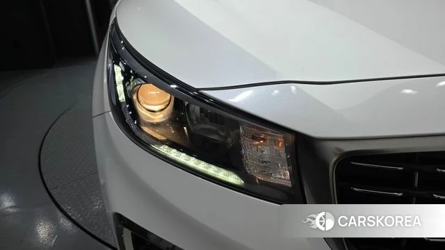 Kia The New Carnival id 4294835 из Кореи 14