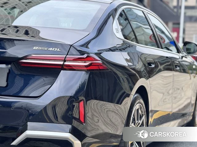 BMW i5 id 3907767 из Китая 14