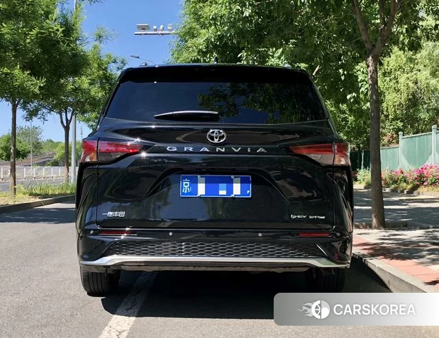Toyota Grevia id 4278874 из Китая 14