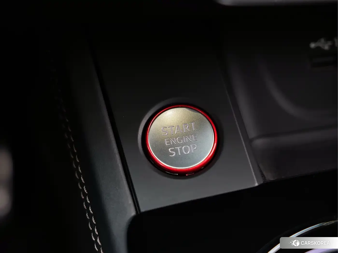 Audi RS 4 id 4628236 из Китая 14