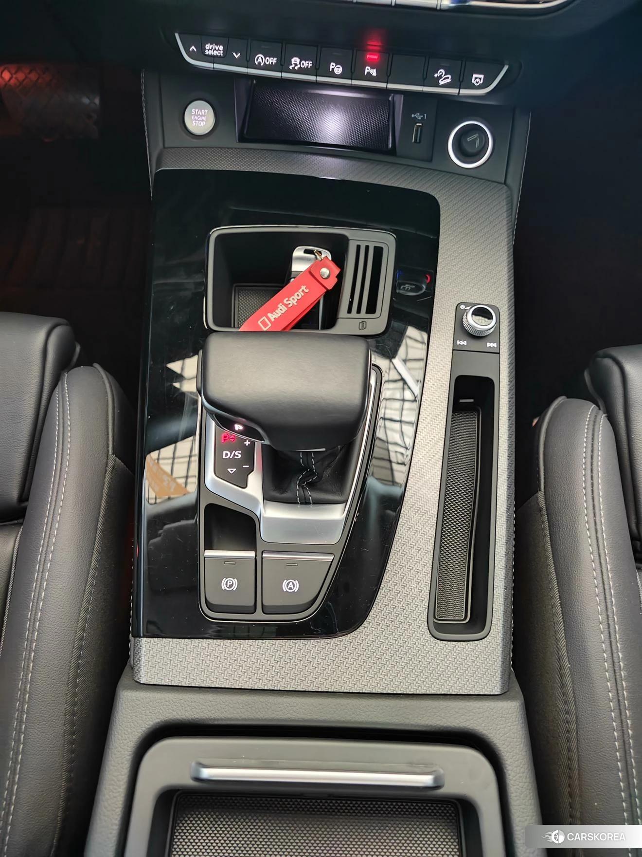 Audi Q5L id 4512720 из Китая 14