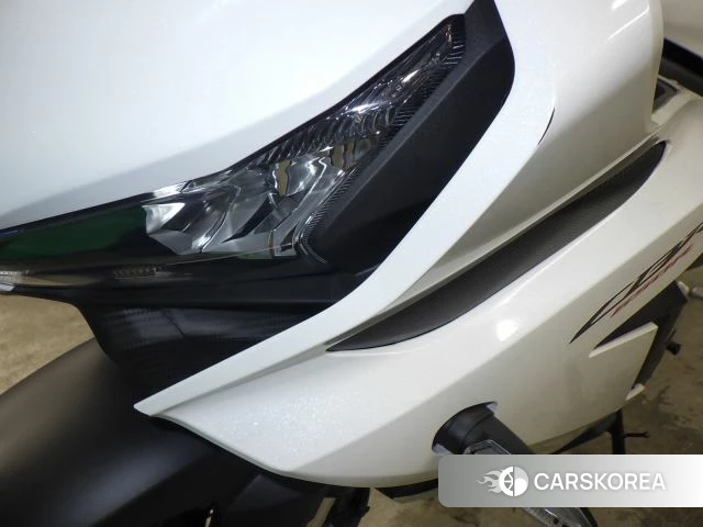 Honda CBR650R id 3947447 из Японии 14