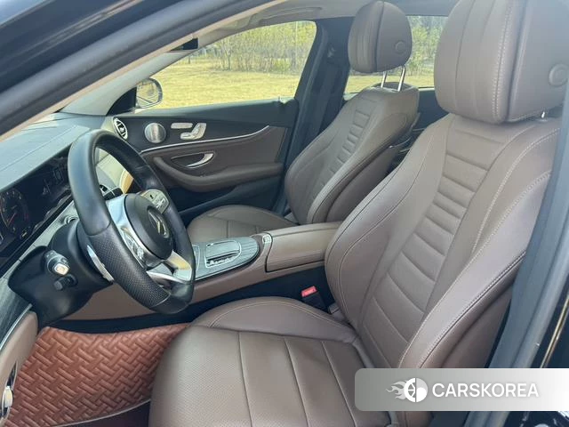 Mercedes-Benz E-class id 4210859 из Китая 14